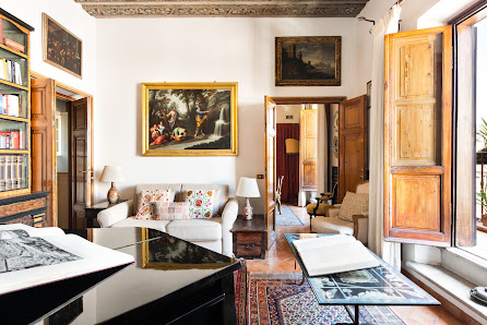 TreasureRome - Gestione Case Vacanze di Lusso Roma